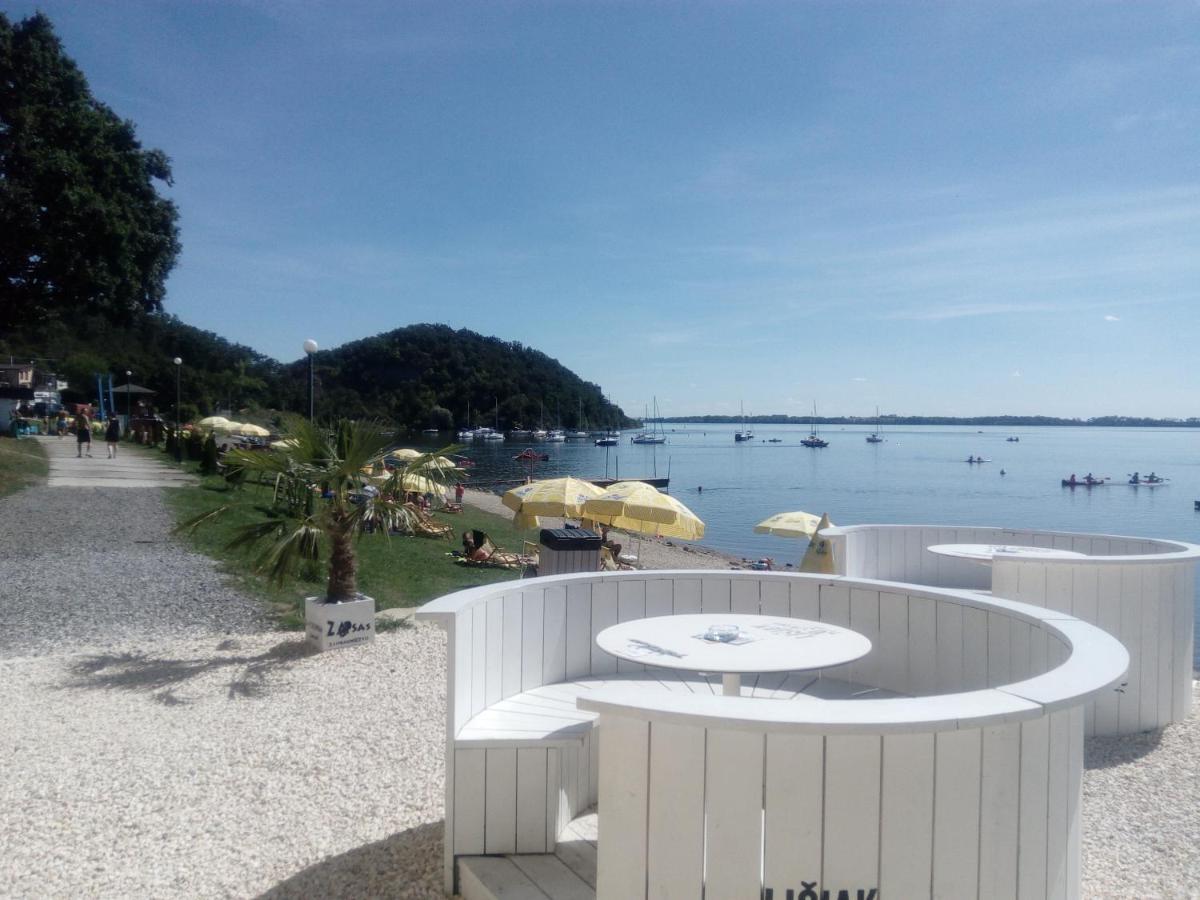 Apartmany Fantagiro Kaluža Exterior foto
